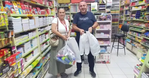 Çınarcık'ta ihtiyaç sahibi öğrencilere kırtasiye desteği