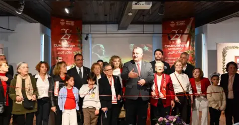 Biz Cumhuriyet’in Çocuklarıyız Fotoğraf Sergisi açıldı