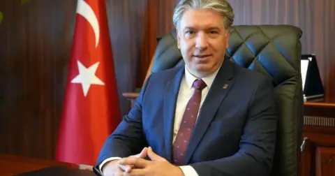 Prof. Dr. Mehmet Bahçekapılı, “103. yıl dönümümüzü büyük bir gurur, sevinç ve coşkuyla kutluyoruz”