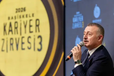 Başkan Büyükakın’dan gençlere kariyer tavsiyesi: “Hata yapmaktan korkmayın”