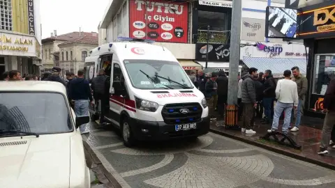 Şehrin en işlek caddesinde tüfekle rastgele ateş açtı, 4 kişi yaralandı