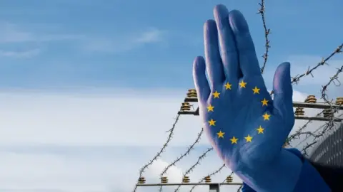 AB, Frontex’in geri gönderme yetkisini birlik sınırlarının dışına genişletmek istiyor