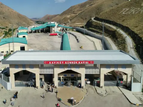 Necdet Takva: Van ve İran Arasında Transit Tır Taşımacılığı Başladı