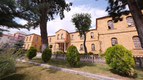 Yozgat Lisesi’nin 131 Yıllık Tarihi: Öğrencileri Çanakkale’ye Gönüllü Gitti
