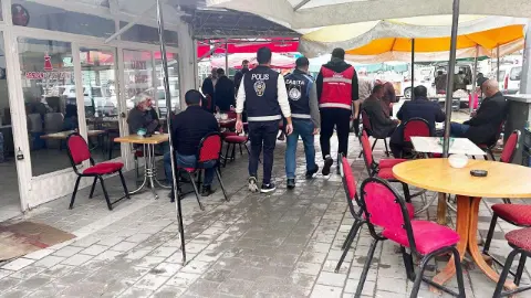 Yerköy’de Çocuklar İçin Emniyet ve Zabıta Sahaya İndi! Sokaklarda Denetim Yapıldı