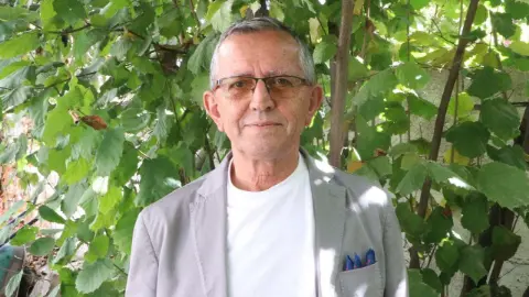 Yozgat’ta Erkeklerde Nadir Görülen Meme Kanserini Yendi! 68 Yaşındaki Mesut Oğuzhan’dan Hayati Uyarı