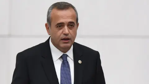 DEVA Partisi'nde bir istifa: Yeni Yol Meclis grubu düştü!