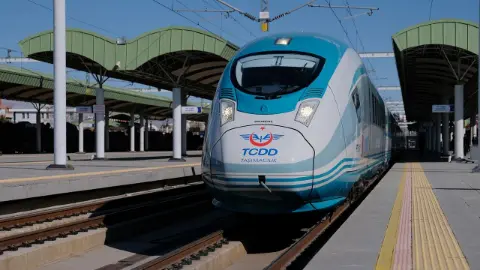 Bakan Uraloğlu duyurdu: Hızlı tren hattı Erzincan, Erzurum ve Kars'a uzanacak