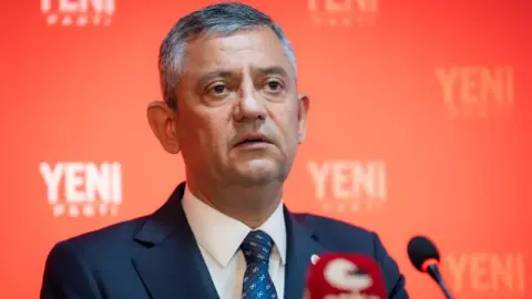 YENİ Parti'nin Kurultay tarihi belli oldu!