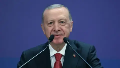 Cumhurbaşkanı Erdoğan: İnanç değerlerimiz yaşamak ve yaşatmak üzerine kurulu