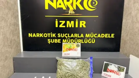 İzmir Karaburun’da uyuşturucu ticaretine 2 gözaltı
