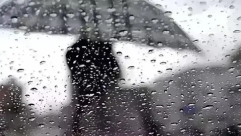 Meteoroloji yarın 4 ile turuncu, 25 ile sarı kodlu yağış uyarısı verdi
