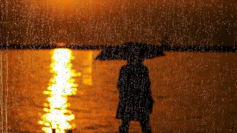 Meteorolojiden 2 il için turuncu, 3 il için sarı kodlu uyarı
