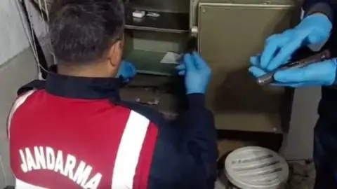 Uyuşturucu ağına darbe! Zehir ticaretinin yöntemi ortaya çıktı